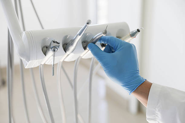 Professional Wisdom Tooth Removal technician working in Hooker, OK